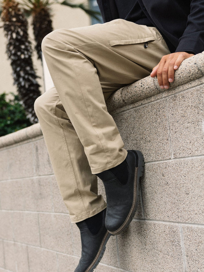 686 Everywhere Standard Relaxed Pants Fall 2026 | KHAKI (KHAK)