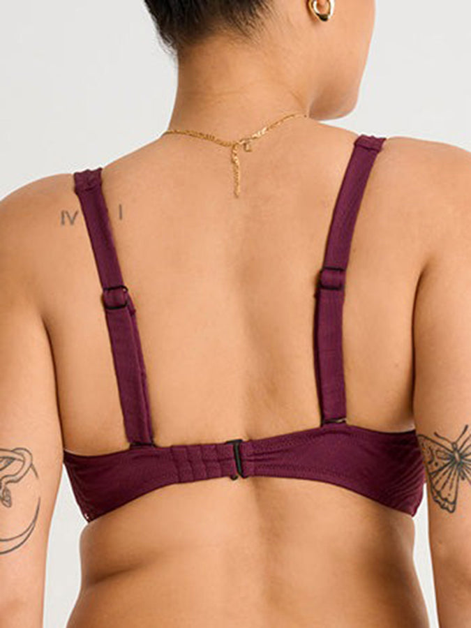 ES Black Cherry Crop Front Twist Bikini Top Summer 2026 | BLACK CHERRY