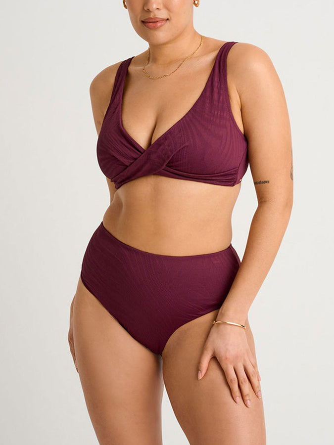 ES Black Cherry Crop Front Twist Bikini Top Summer 2026 | BLACK CHERRY