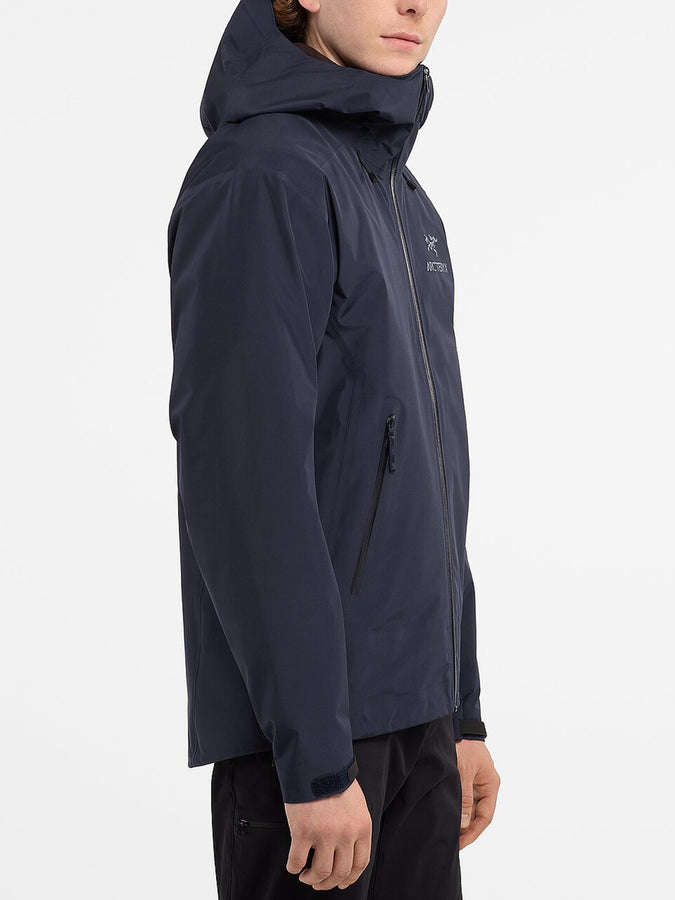 Arcteryx Beta LT Snowboard Jacket 2024 | BLACK SAPPHIRE
