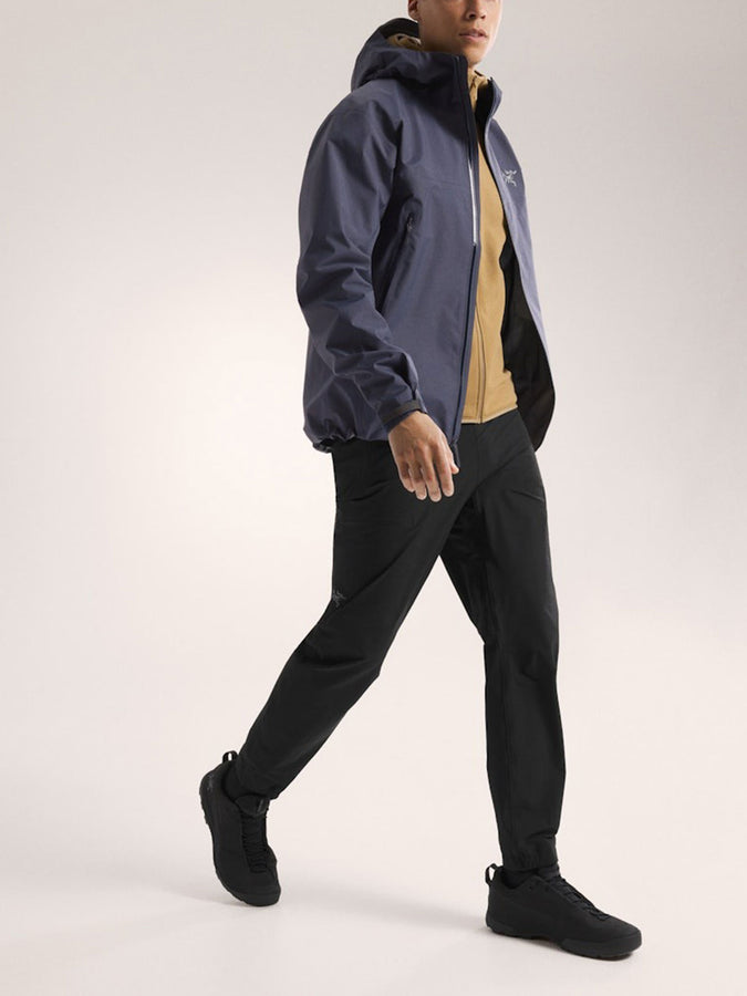 Arc'teryx Beta Jacket Fall 2025 | BLACK SAPPHIRE