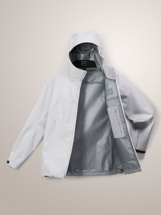 Arc'teryx Beta Jacket Fall 2025 | SOLITUDE