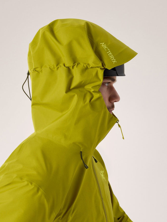 Arc'teryx Beta SL Jacket Fall 2025 | OLIVE MOSS/EUPHORIA