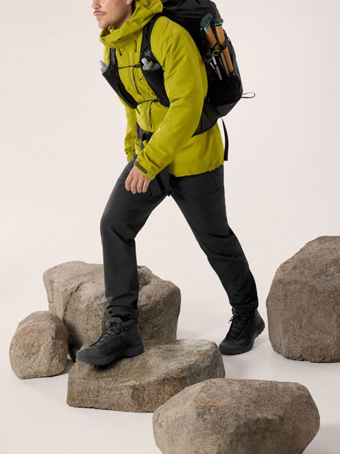 Arc'teryx Beta SL Jacket Fall 2025 | OLIVE MOSS/EUPHORIA