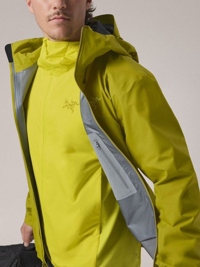 Arc'teryx Beta SL Jacket Fall 2025 | OLIVE MOSS/EUPHORIA