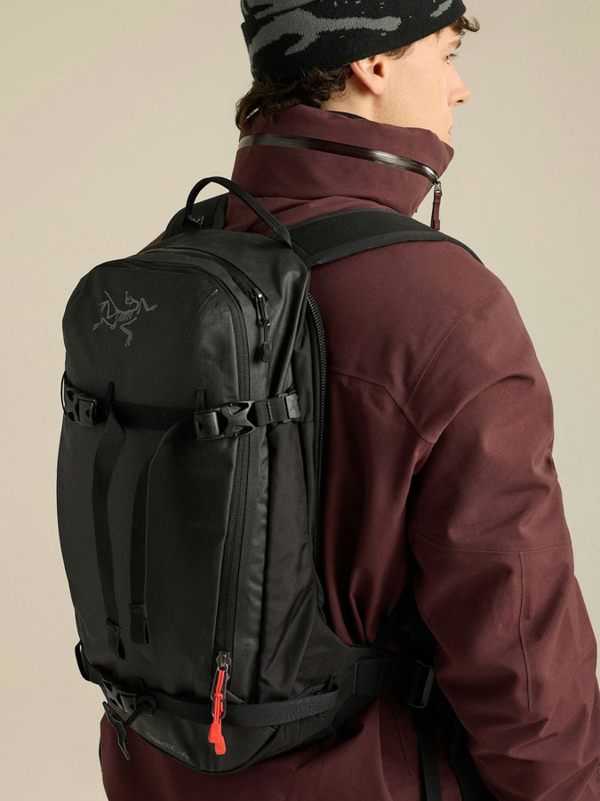 Arc'teryx Quintic 16 Backpack | BLACK