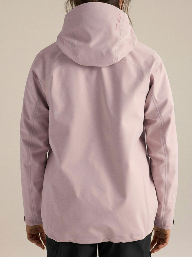 Arc'teryx GORE-TEX Beta Jacket 2027 – Women's Shell | ALPINE ROSE II