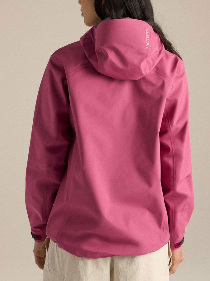 Arc'teryx GORE-TEX Beta Jacket 2027 – Women's Shell | LT RENEGADE