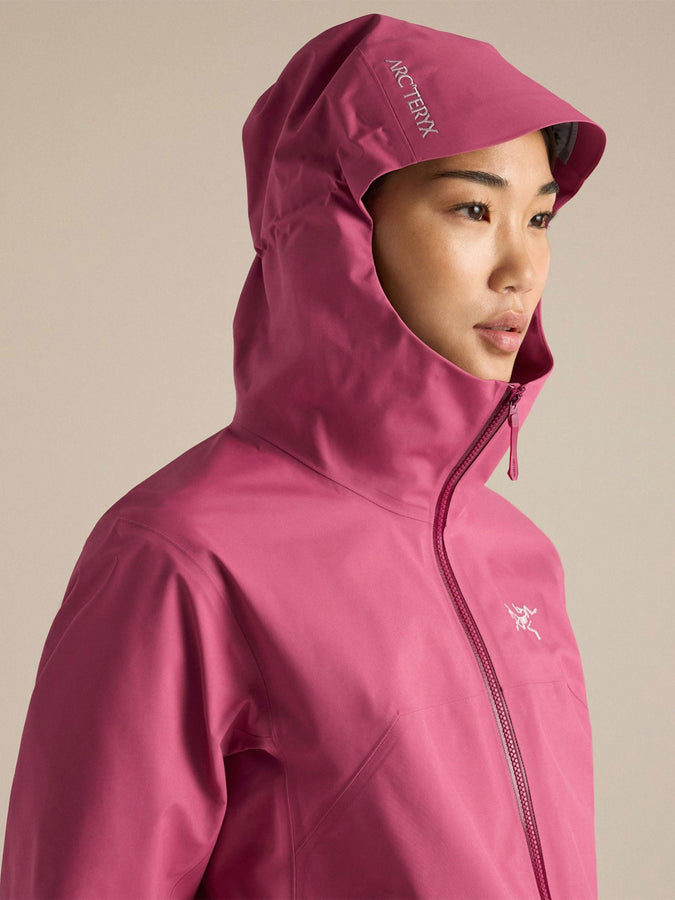 Arc'teryx GORE-TEX Beta Jacket 2027 – Women's Shell | LT RENEGADE