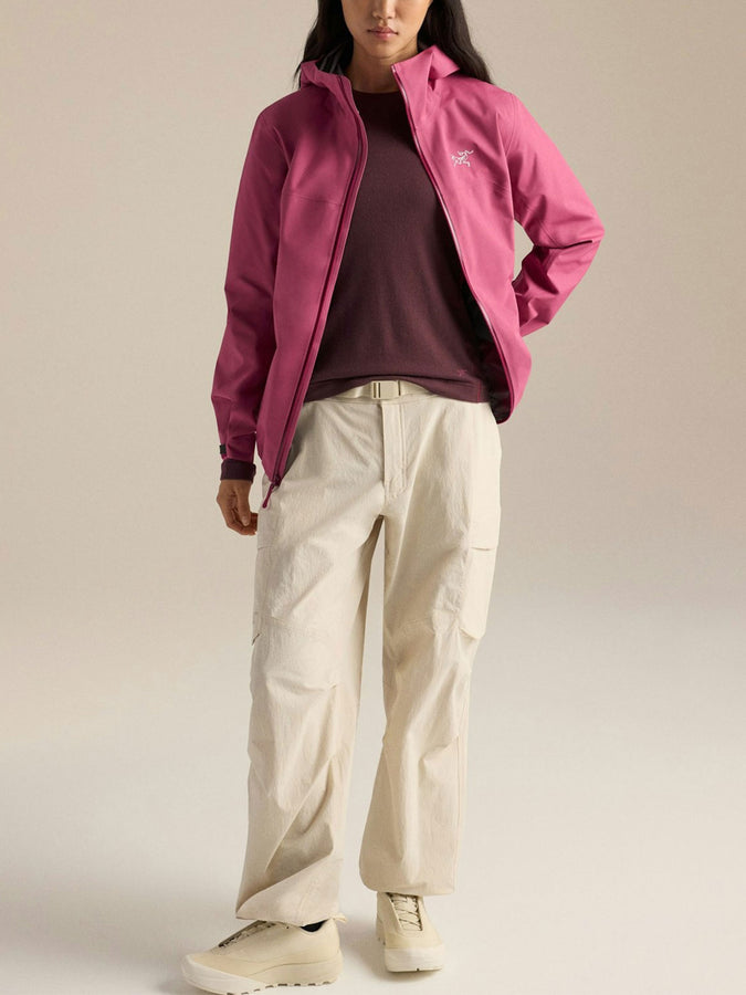 Arc'teryx GORE-TEX Beta Jacket 2027 – Women's Shell | LT RENEGADE