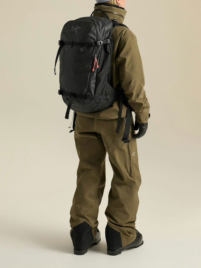 Arc'teryx Quindic 28 Backpack | BLACK