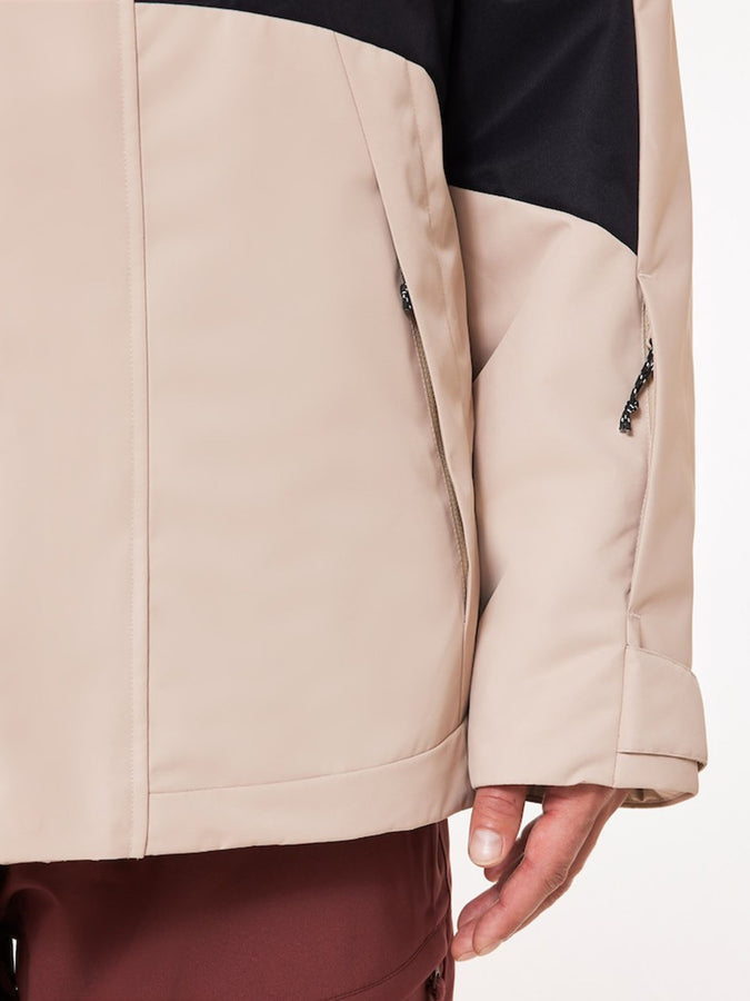 Oakley Range RC 2.0 Snowboard Jacket 2024 | HUMUS (31R)