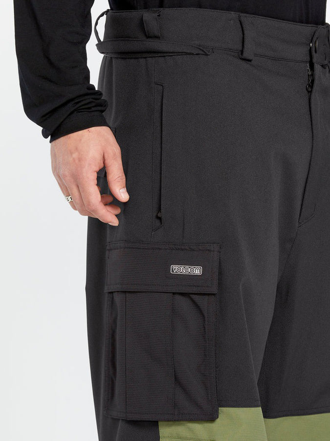 Volcom NWRK Baggy Snowboard Pants 2025 | BLACK (BLK)