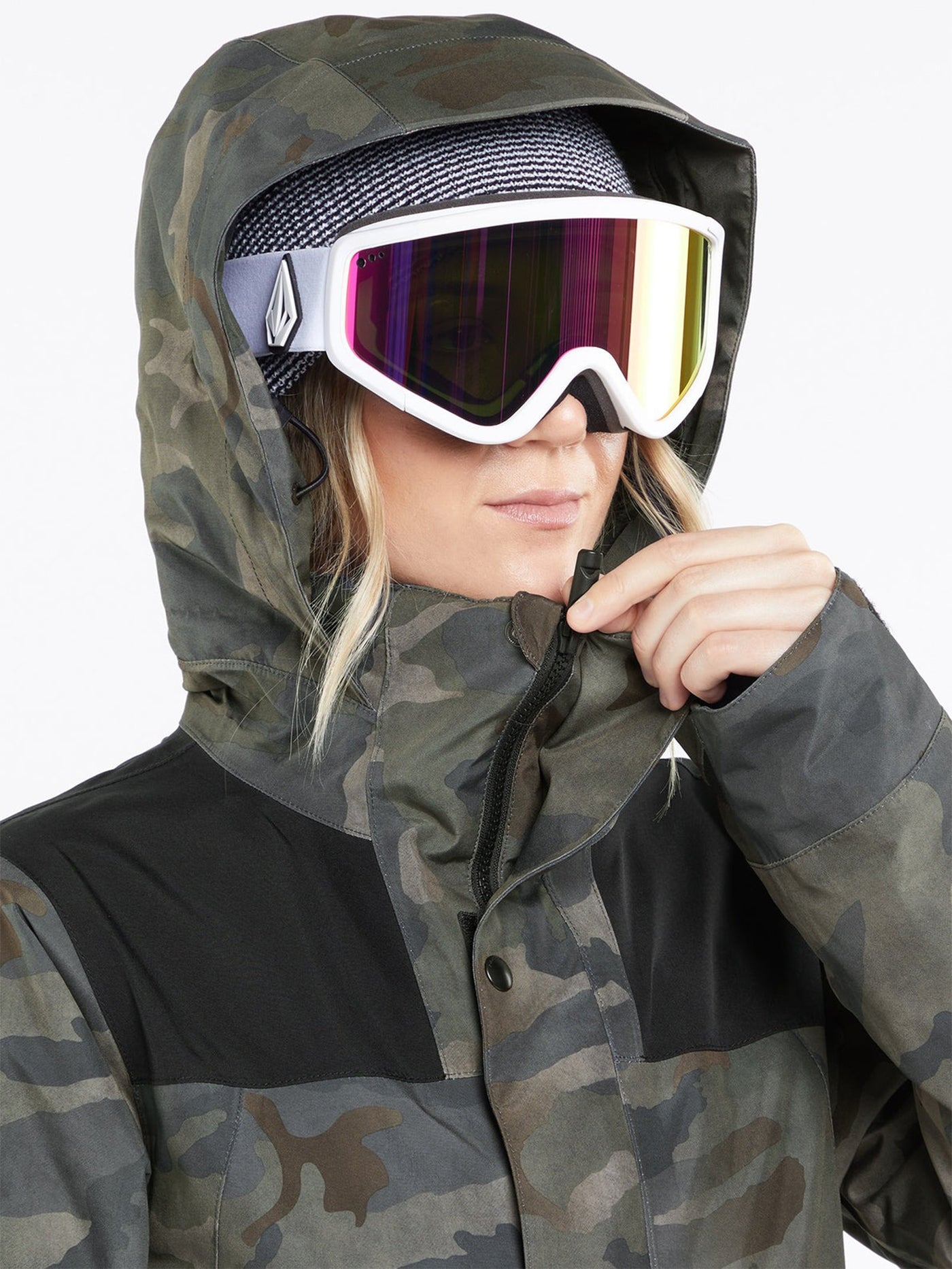 Volcom GORE-TEX Ell Insulated Camo Snowboard Jacket 2024