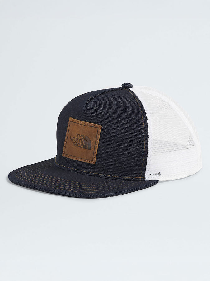 The North Face Half Dome Trucker Hat | DENIM/LEATHER PATCH (BM7)