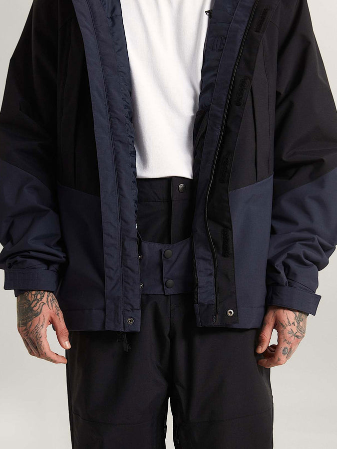 Vans MTE Hellbound 2.0 Jacket Winter 2026 | BLACK/PARISIAN NIGHT (EB2)