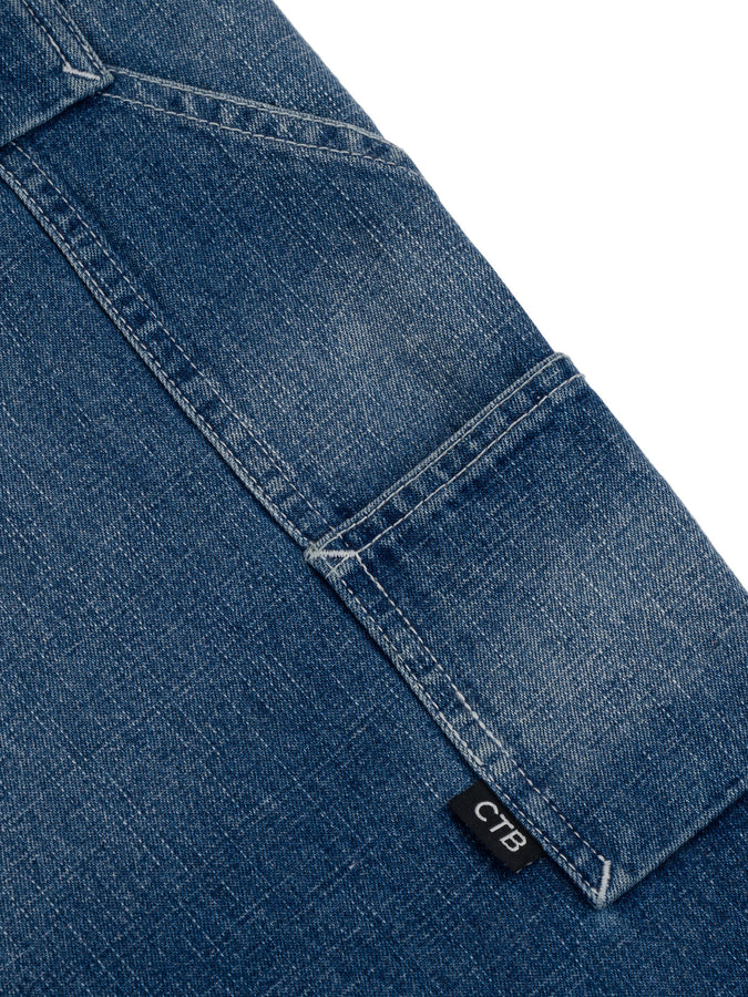 Chain To Bank Oil Fields Articulated Jeans Holiday 2025 | LIGHT INDIGO WASH