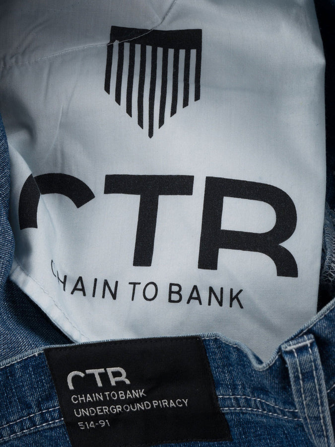 Chain To Bank Oil Fields Articulated Jeans Fall 2026 | LIGHT INDIGO WASH