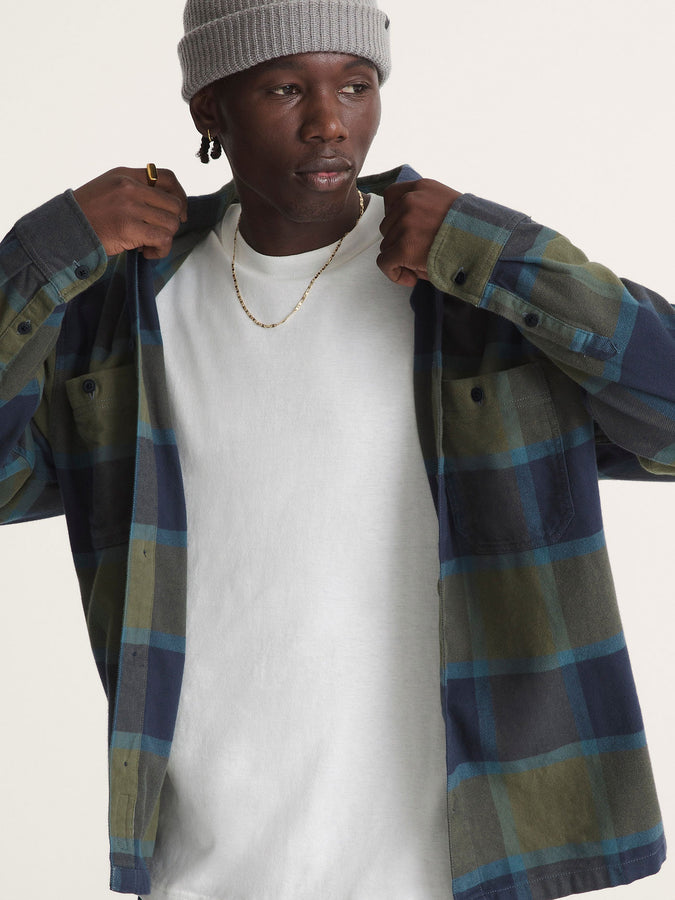 Vans Larkspur Plaid Flannel Longsleeve Buttondown Shirt Holiday 2025 | GRAPE LEAF/PARISIAN NGHT (F0O)