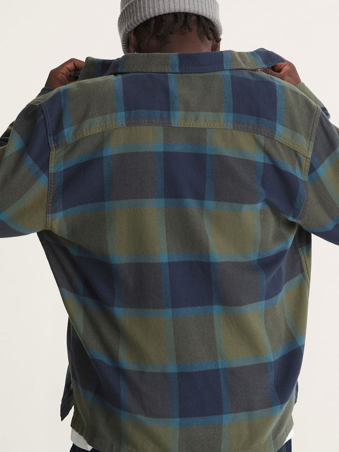 Vans Larkspur Plaid Flannel Longsleeve Buttondown Shirt Holiday 2025 | GRAPE LEAF/PARISIAN NGHT (F0O)