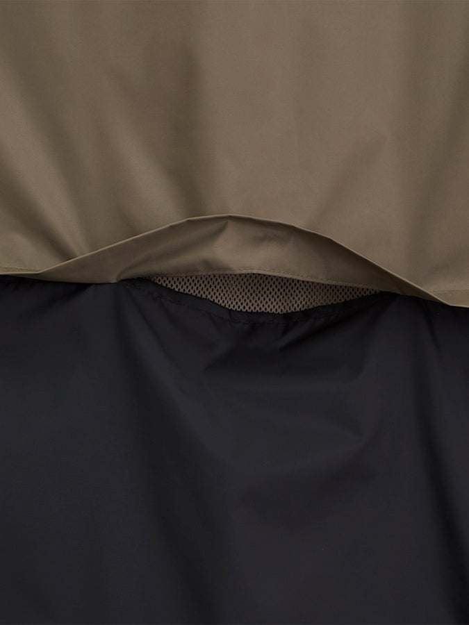 Vans Lewis Windbreaker Jacket Holiday 2025 | BUNGEE CORD (9JC)