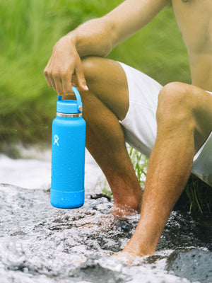 Hydro Flask Flex Boot - Accessory Silicone Water Bottle Protector -  Dishwasher Safe Medium Black