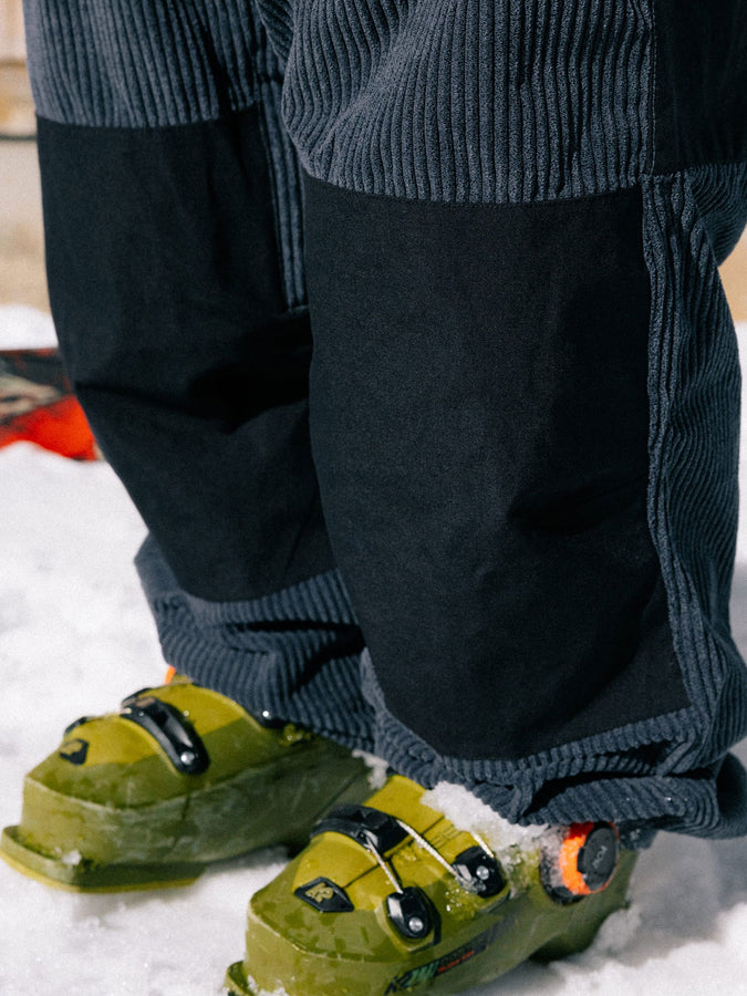 686 Ghost 2.5L 2027 – Shell Pants | NAVY WIDE WALE CORDUROY (NYWC)