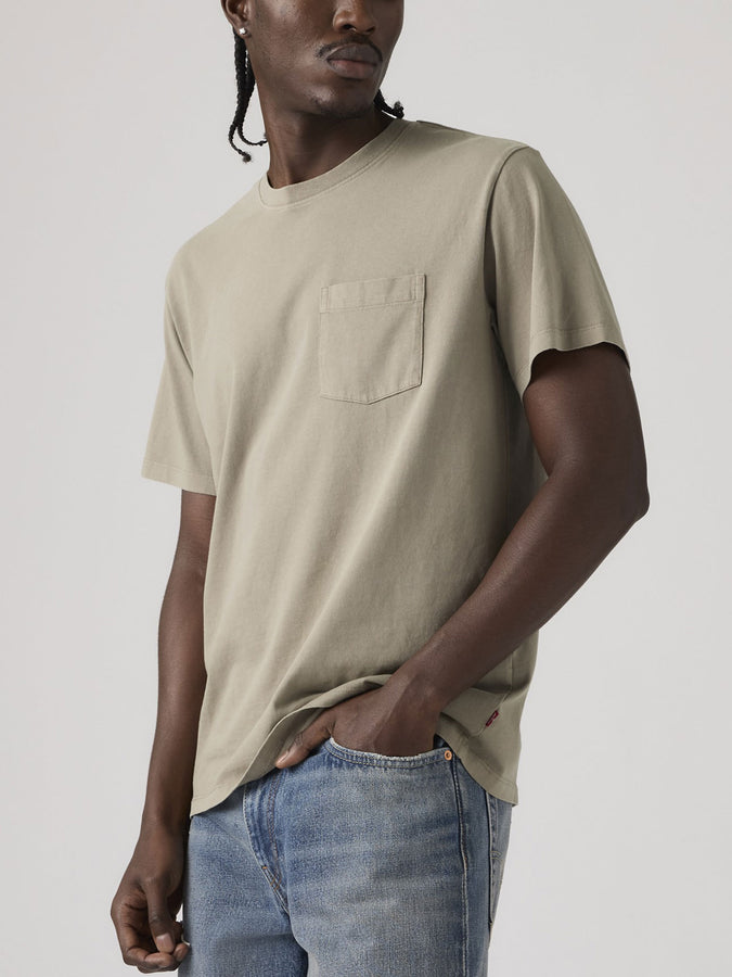 Levis Essential Pocket Garment Dye Kaki T-Shirt Spring 2026 | VINTAGE KHAKI (0044)