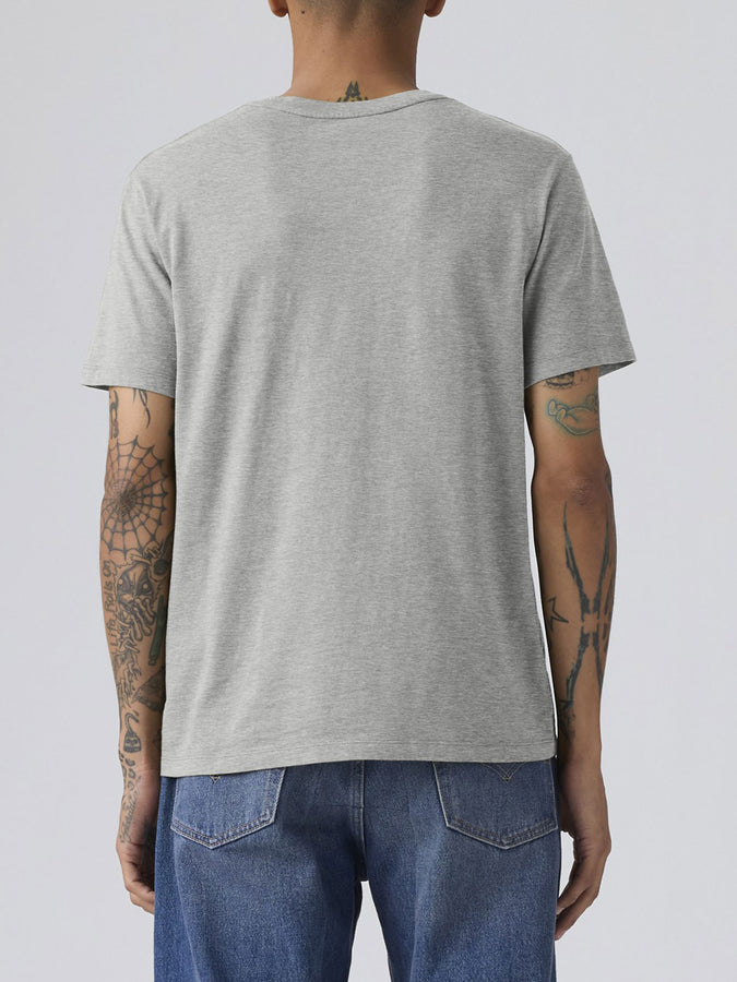 Levis Classic Pocket Mid Tone Grey Heather T-Shirt | MID TONE GREY HEATHER (0171)
