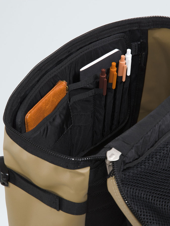 The North Face Base Camp Fusebox Backpack | CEDAR/TNF BLACK (KAL)
