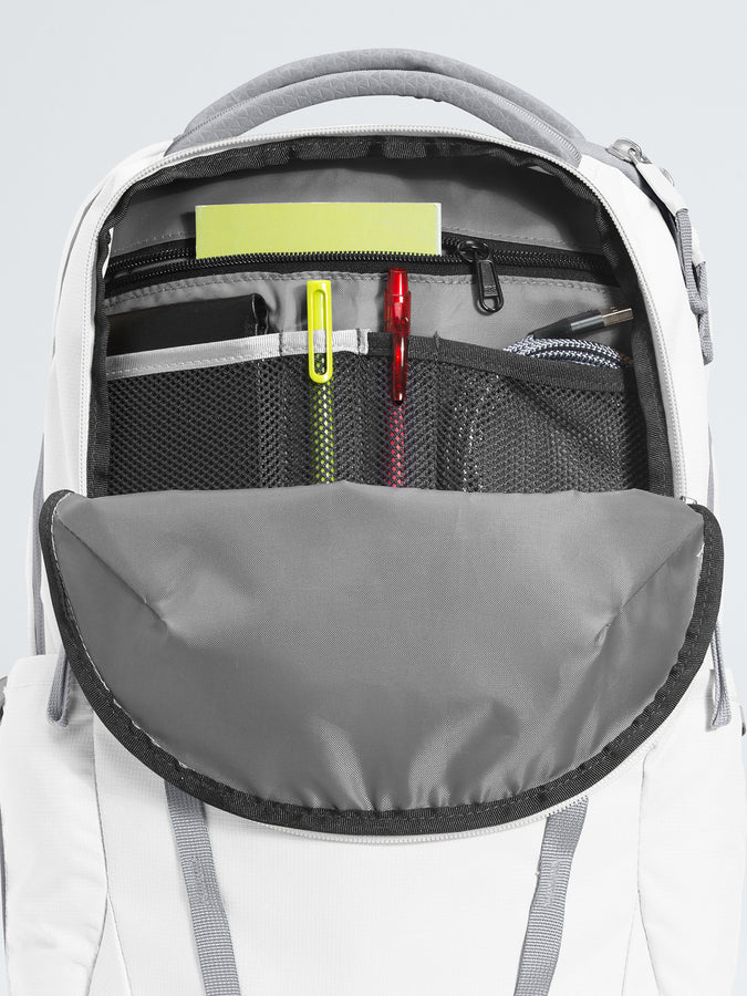 The North Face Vault Backpack Spring 2026 | TNF WHT MTL/MID GREY-NPF (54C)