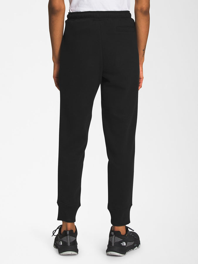 The North Face Box NSE Women Sweatpants Spring 2024 | TNF BLACK/TNF WHITE (KY4)