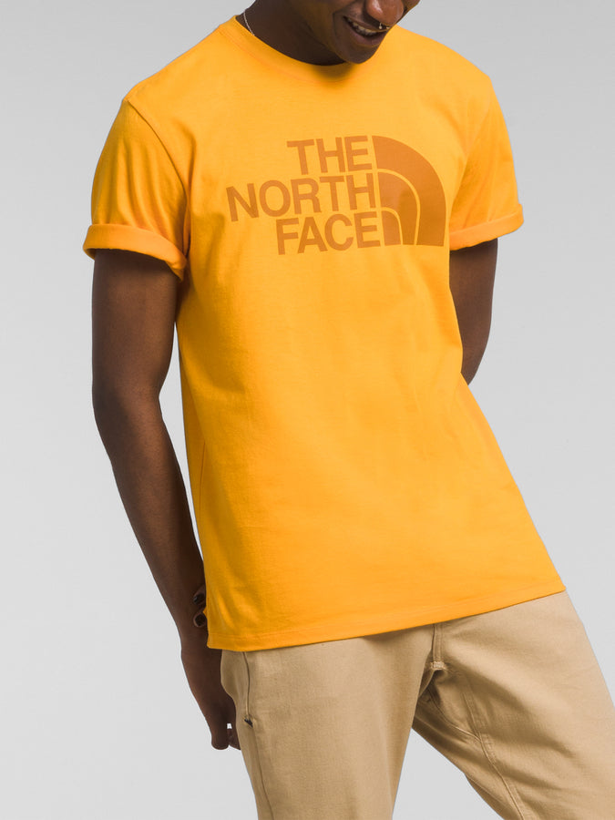 The North Face Fall 2023 Half Dome T-Shirt | SUMMIT GOLD/SMT GLD (AAO)