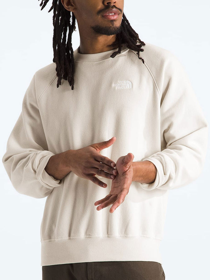 The North Face Evolution Crewneck Sweatshirt | WHITE DUNE/TNF WHITE (UBO)