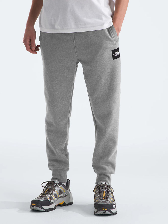 The North Face Core Jogger Pants Fall 2024 | TNF MED GRY HTR/BLK (GVD)