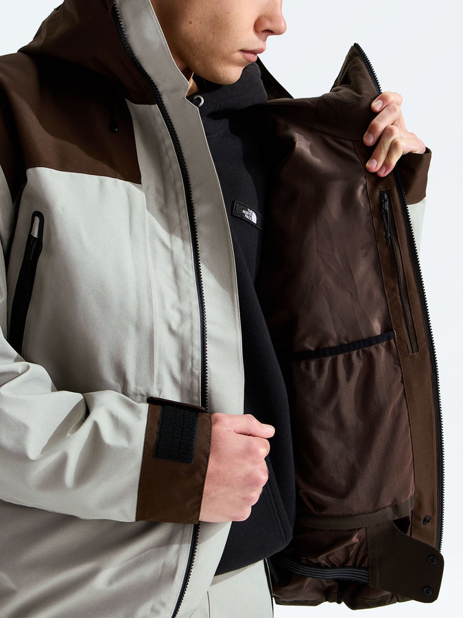 The North Face GORE-TEX Hex 2027 – Shell Jacket | STONE SLAB/DARK CHESTNUT (SM6)