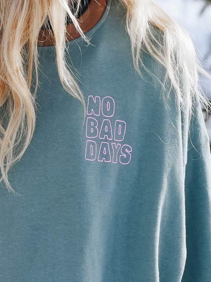 Notice The Reckless No Bad Days Cropped T-Shirt Holiday 2026 | TEAL/BROWN