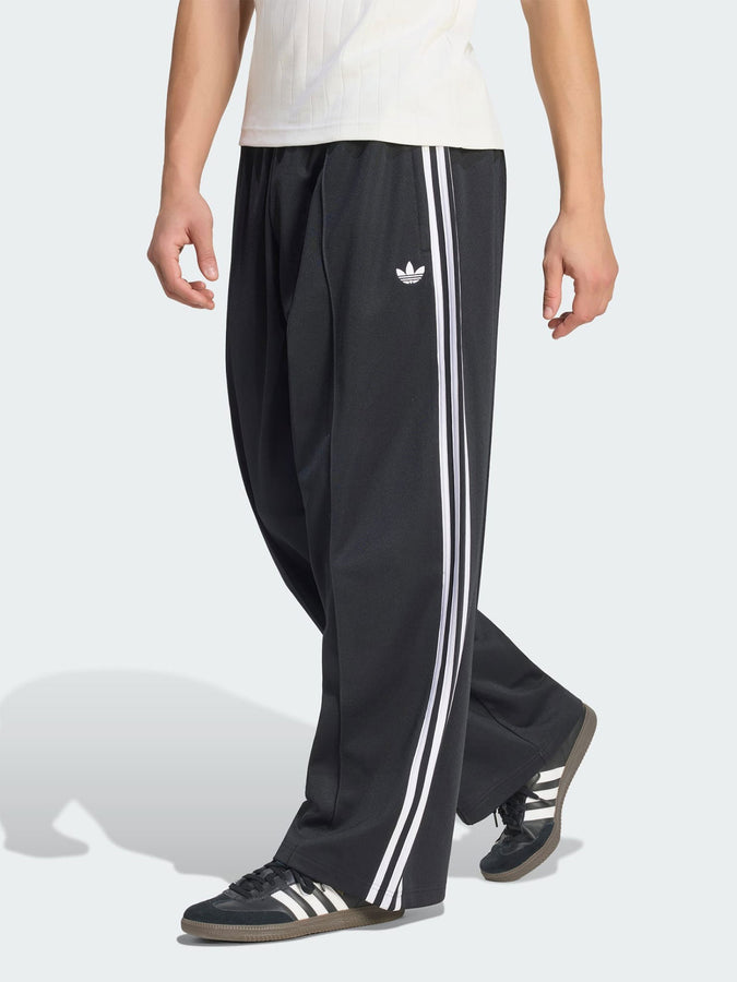 Adidas Adicolor Oversized Track Black Pants Fall 2026 | BLACK