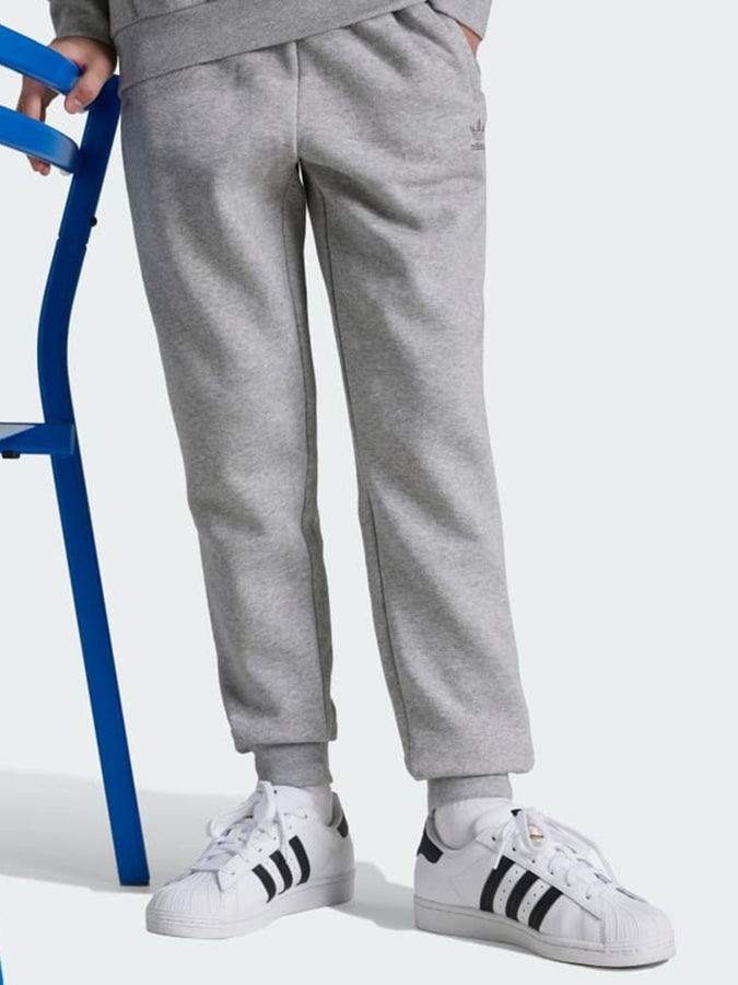 Adidas Essential Medium Grey Heather Pants Fall 2024 | MEDIUM GREY HEATHER