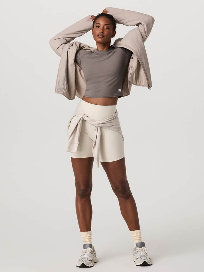 Vuori Pose Fitted T-Shirt Fall 2025 |SMOKEY TAUPE (STP)