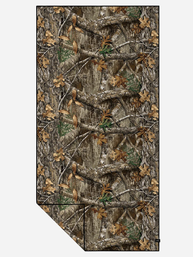 Slowtide x Realtree Performance Quick-Dry Travel Towel Spring 2026 |  MULTI