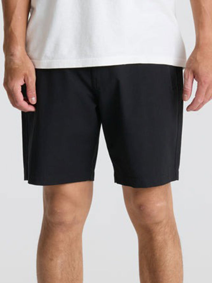Roark Layover Pro Traveler Shorts Spring 2026 | BLACK (BLK)