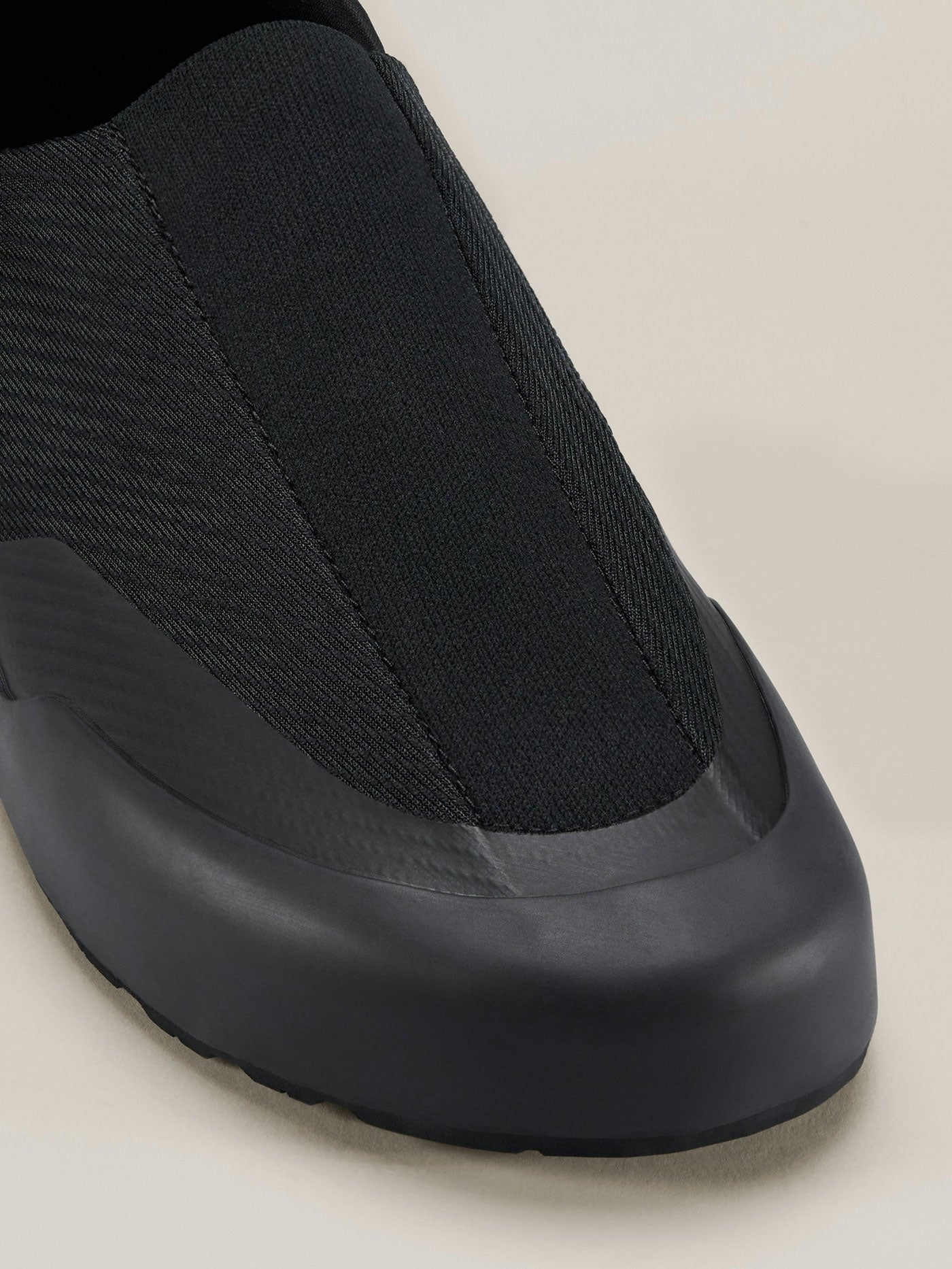 Arc'teryx Kragg Black/Black Shoes Spring 2025