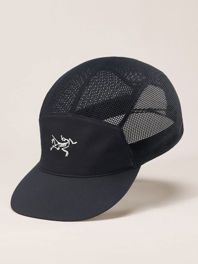Arcteryx Norvan Mesh 5 Panel Snapback Hat | BLACK/ARCTIC SILK