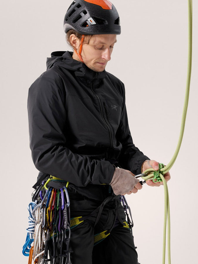 Arc'teryx Squamish Hoody Jacket | BLACK
