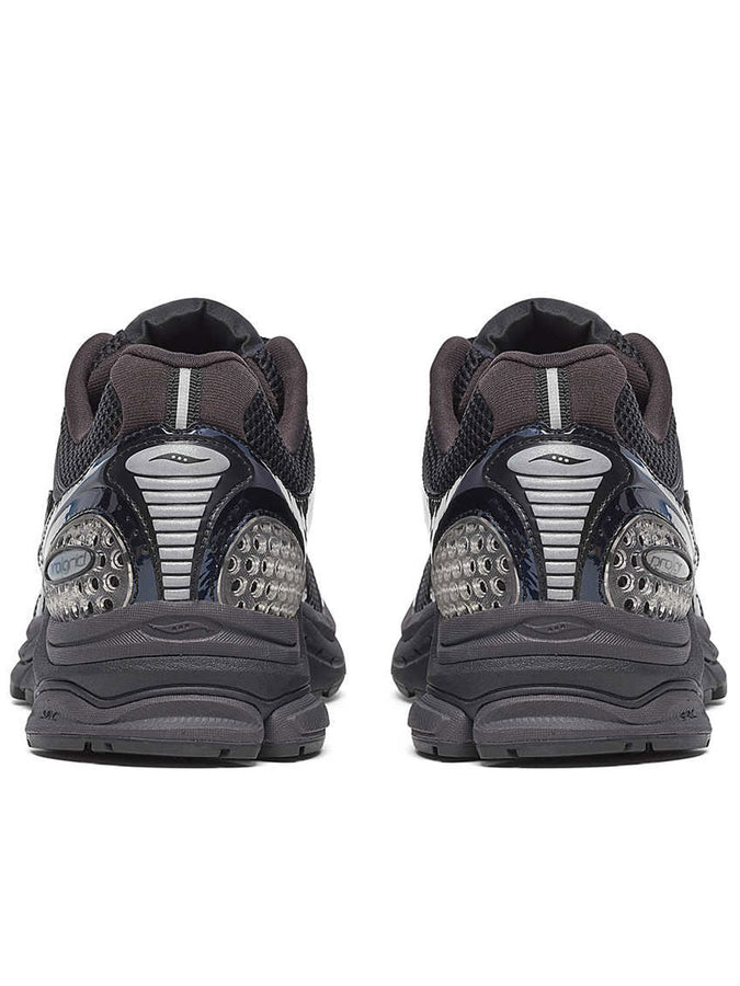 Saucony Progrid Triumph 4 Chroma Black Shoes Fall 2025 | BLACK