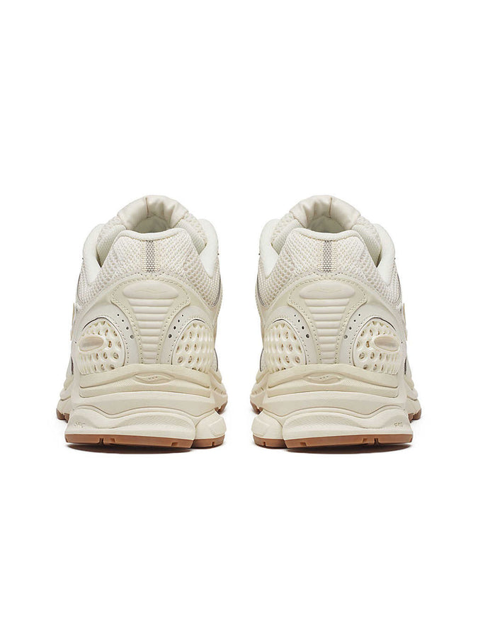 Saucony Progrid Triumph 4 Heritage Almond Shoes Fall 2025 | ALMOND