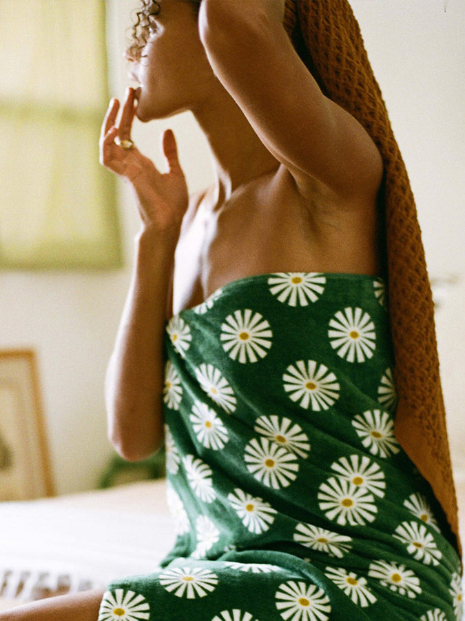 Slowtide Sun Dazed Green Beach Towel Spring 2026 |GREEN