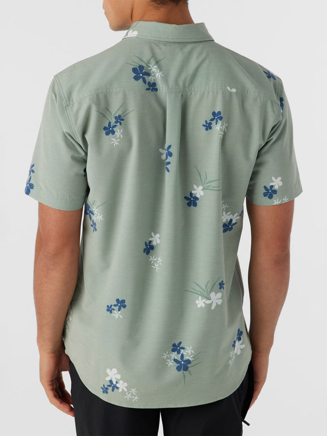 O'Neill Summer 2024 TRVLR UPF Traverse Short Sleeve Buttondown Shirt | SEAGRASS 2 (SGS2) 