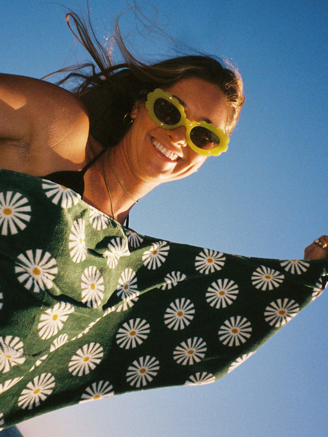Slowtide Sun Dazed Green Beach Towel Spring 2026 |GREEN